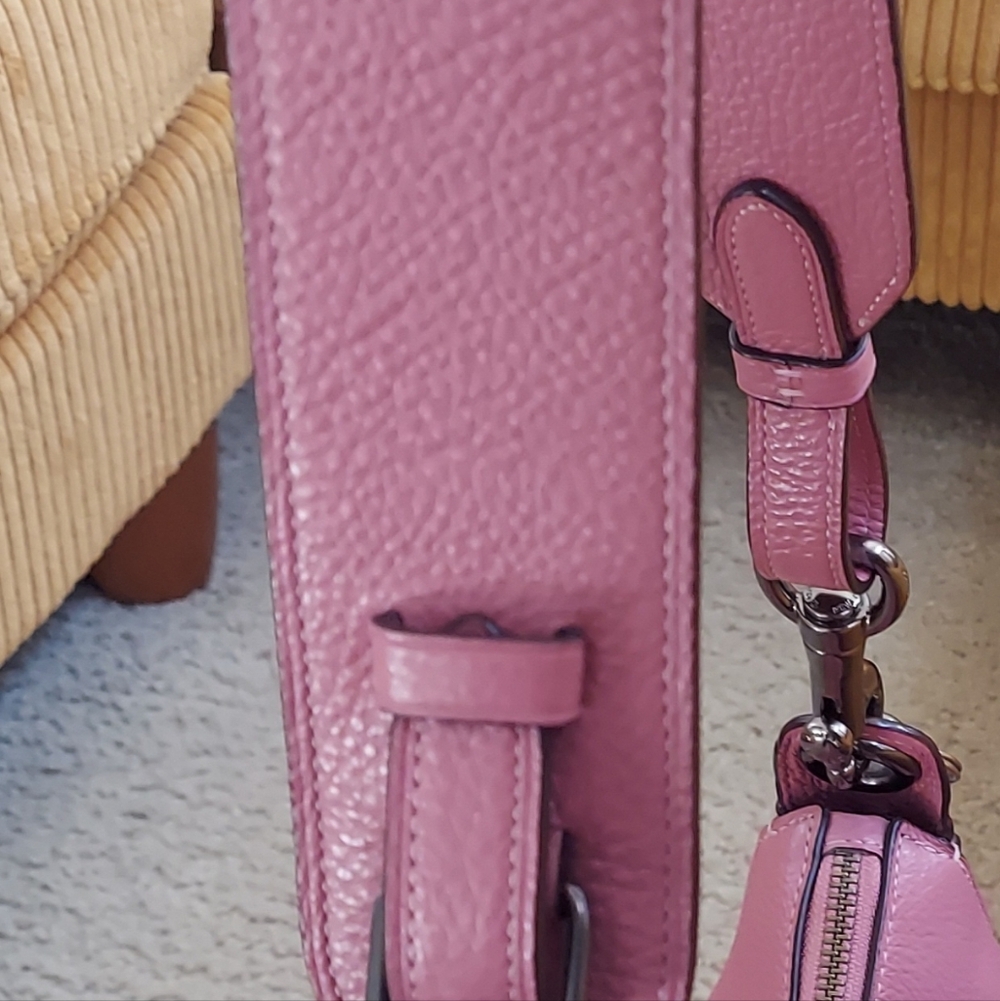 Coach Jess Hobo Rose Pink Pebbled Leather Shoulder Bag W/Gun Metal Hardware - Picture 15 of 16